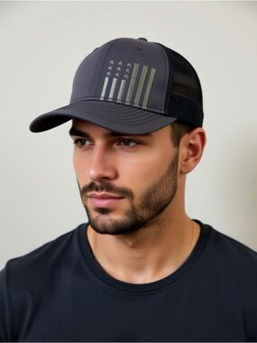 Source Unknown Men's Gray Trucker Hat with Flag Print